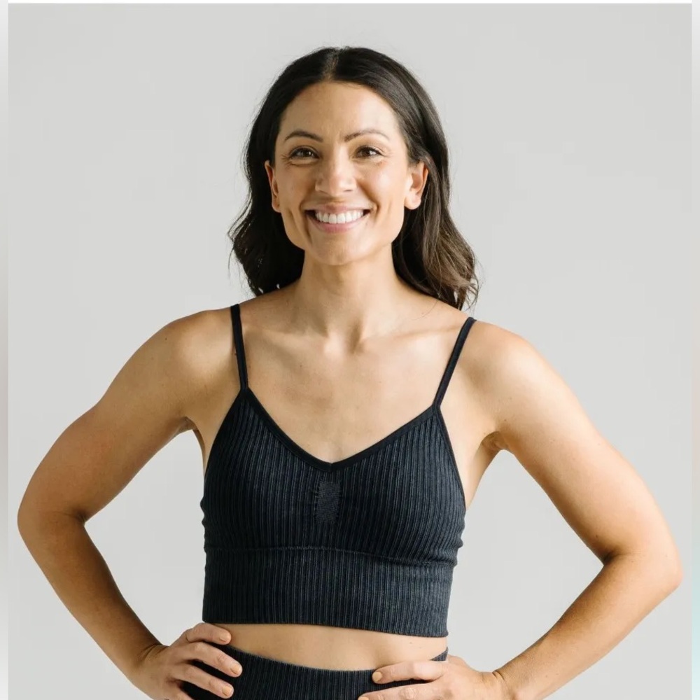 Zyia - Charcoal Seamless Esker Longline Bra - L